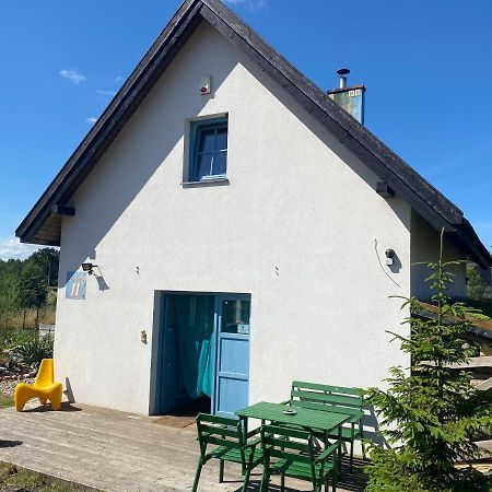 Dom Na Szumiacych Drzew Villa Debina  Eksteriør billede