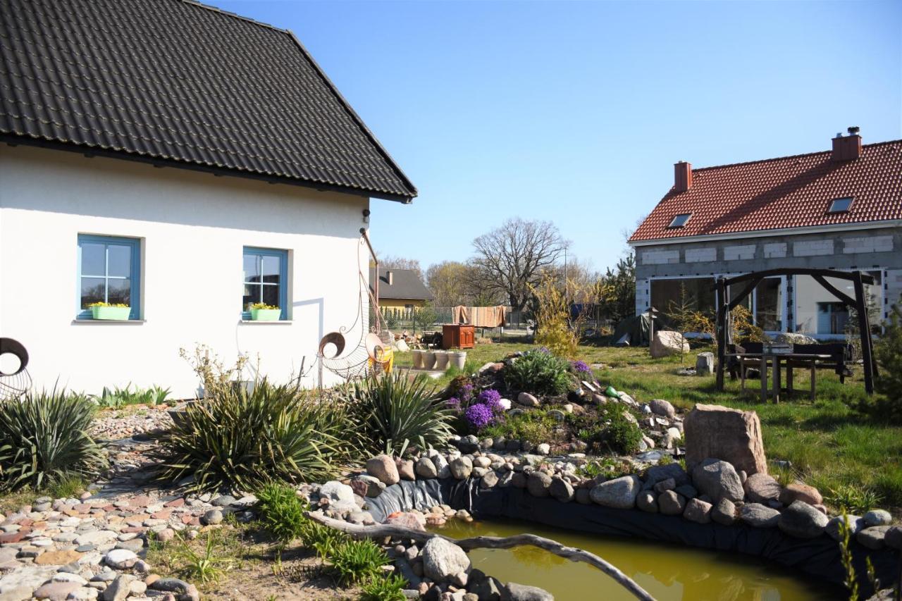 Dom Na Szumiacych Drzew Villa Debina  Eksteriør billede